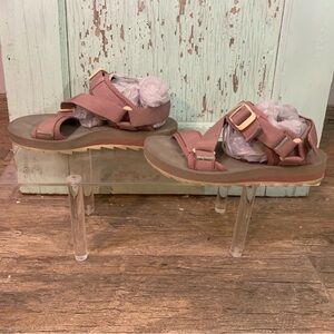 Merrell Pink and Tan Alpine Sport Adjustable Sandals with buckle